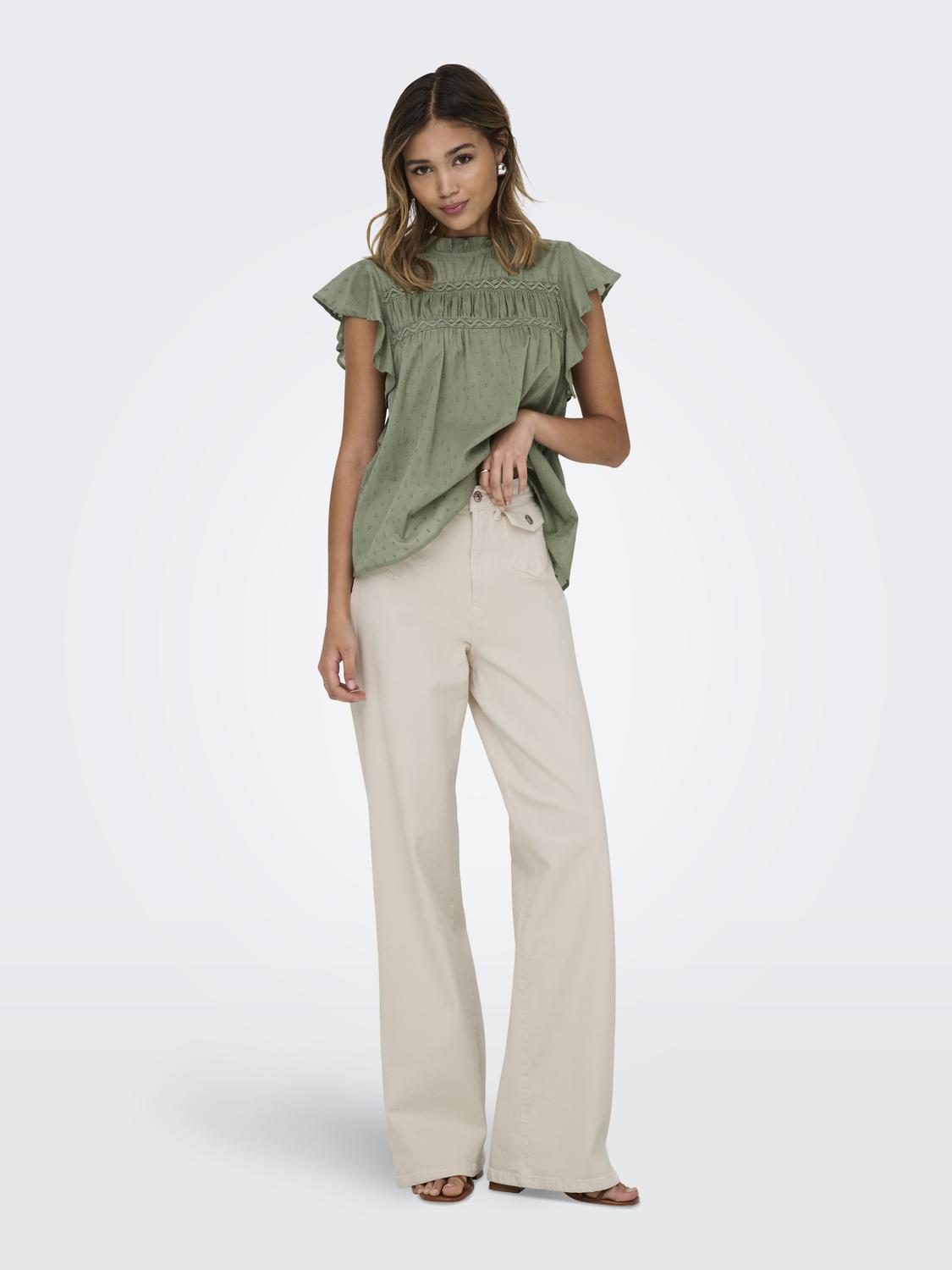 model_shot-front_full